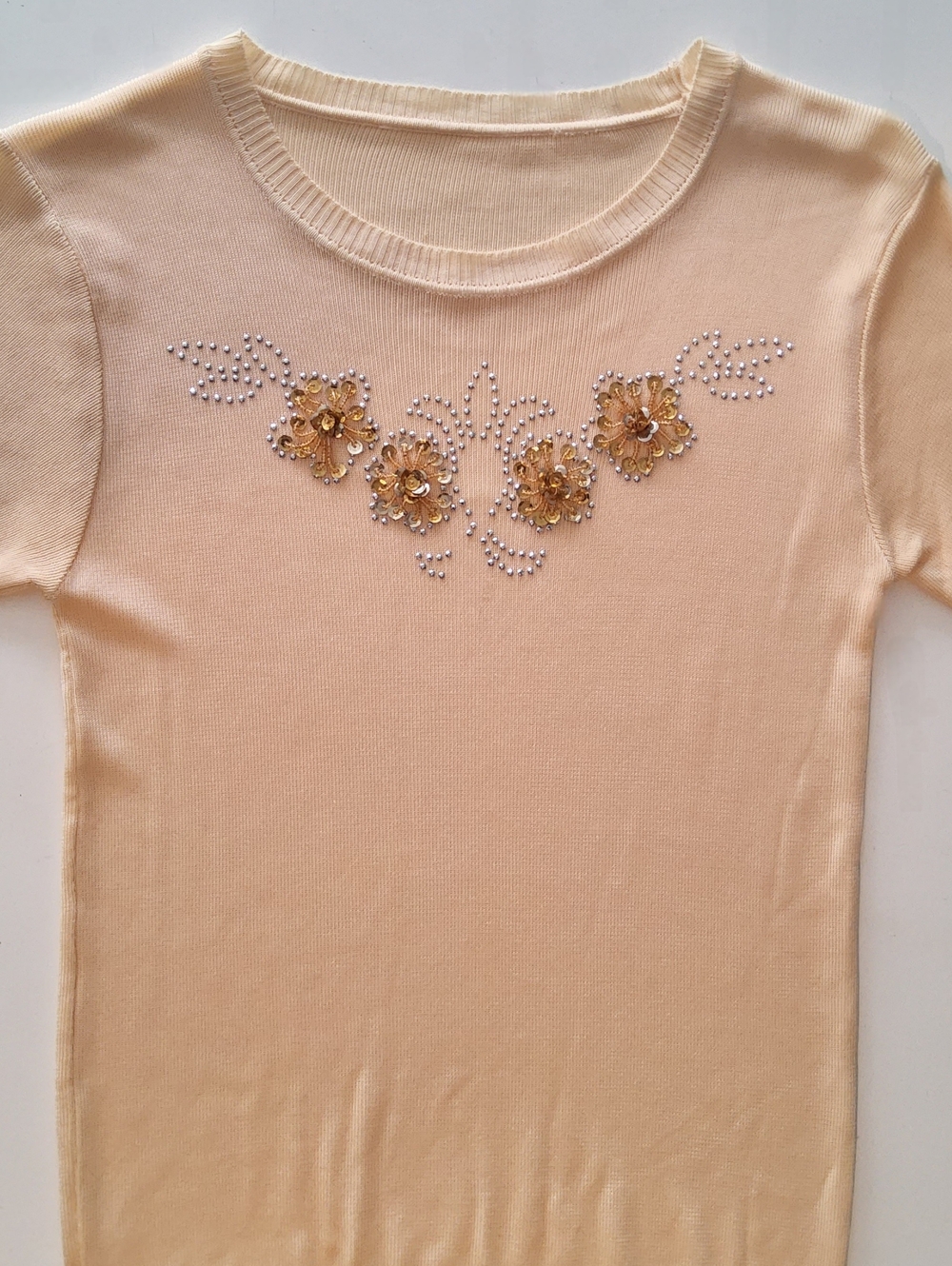 Canary Yellow Top w/Floral Beaded Embellishments, Size Woman's Small
